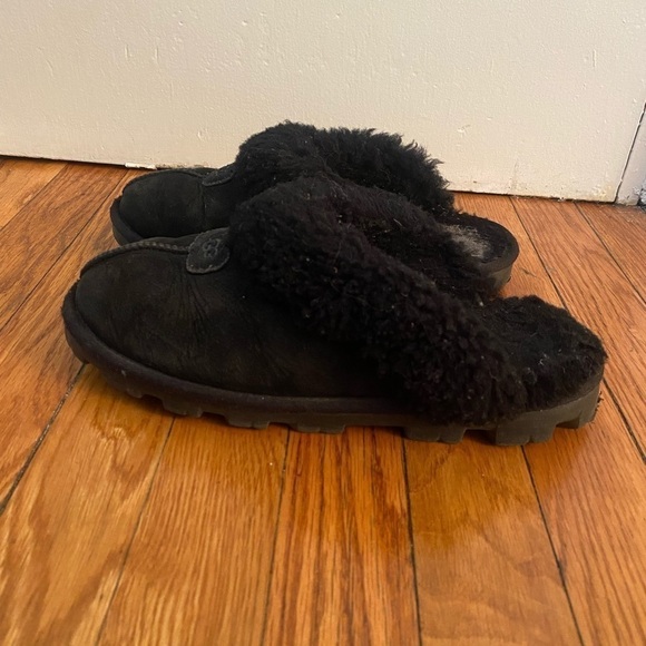 UGG Australia Coquette Black Shearling Slippers Size 8 - Picture 2 of 8